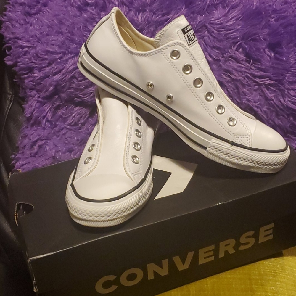 Sold Unisex converse
